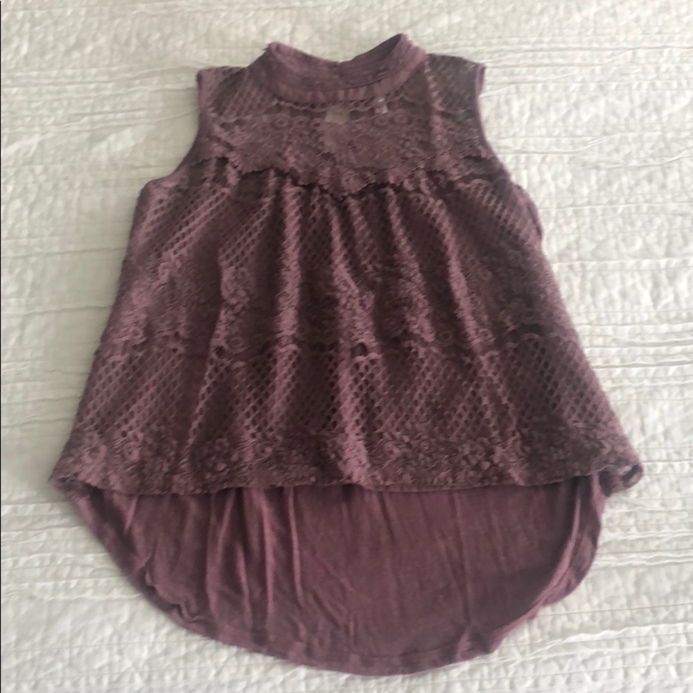 Sleeveless blouse